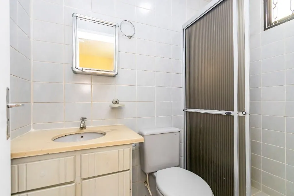 3-bedroom apartment, 1 with its own bathroom, 66 m² — photo 42