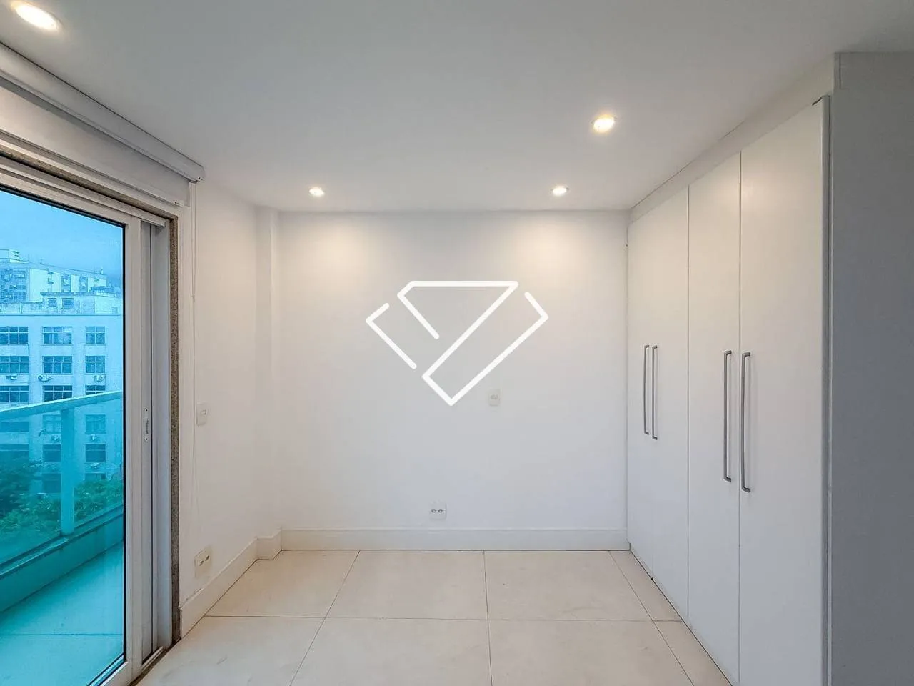 Water view in a 3-bedroom apartment, 660 m² — photo 28
