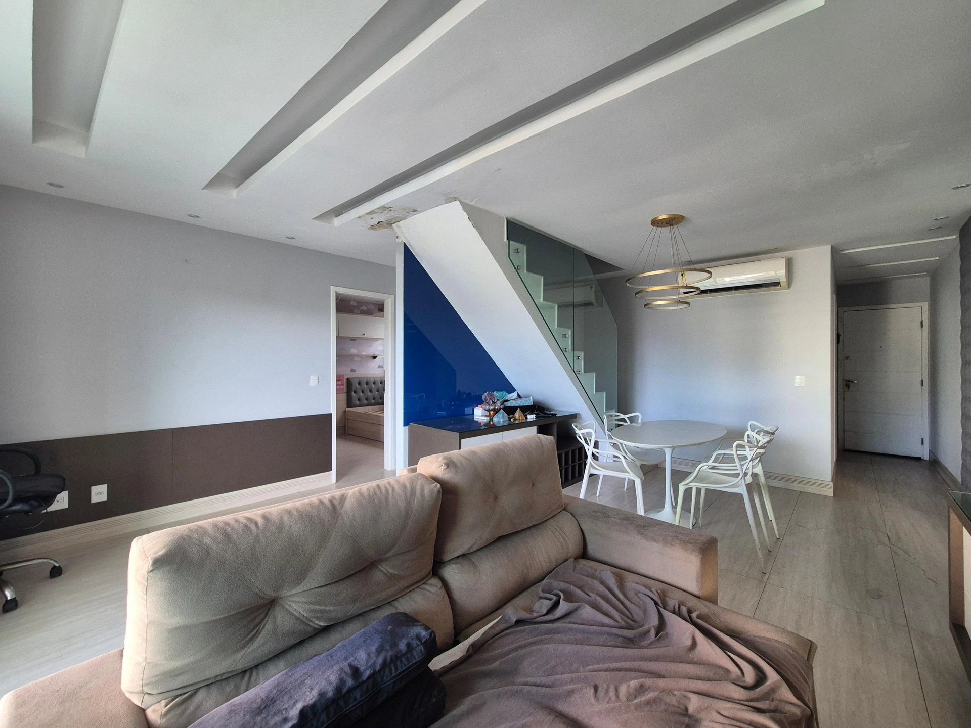 Apartamento de 2 quartos em condomínio com piscina — photo 12