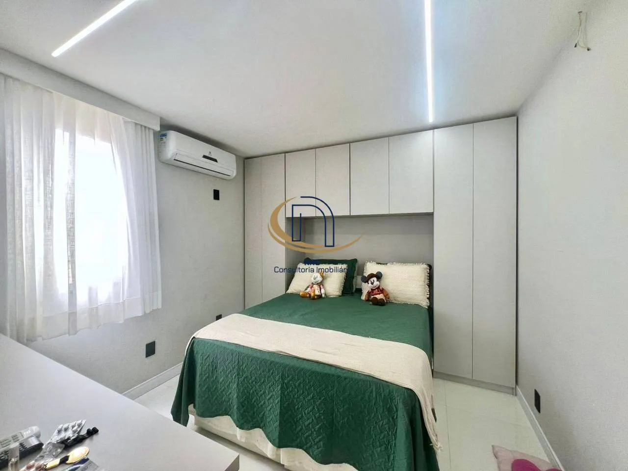 Apartment with 3 bedrooms, 5 bathrooms and 2 parking spots — photo 21