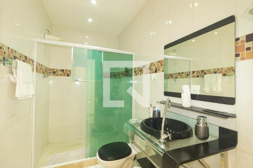 200 m² rental house with 3 bedrooms and a balcony — photo 34