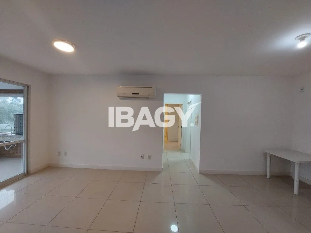 Furnished apartment with 2 bedrooms and 79 m² — photo 6