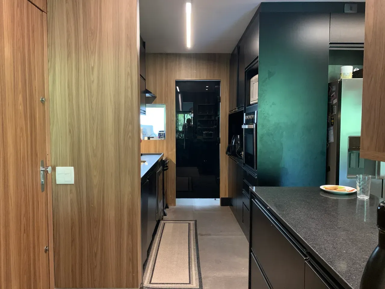 Furnished apartment with open-plan kitchen and 4 bedrooms — photo 16