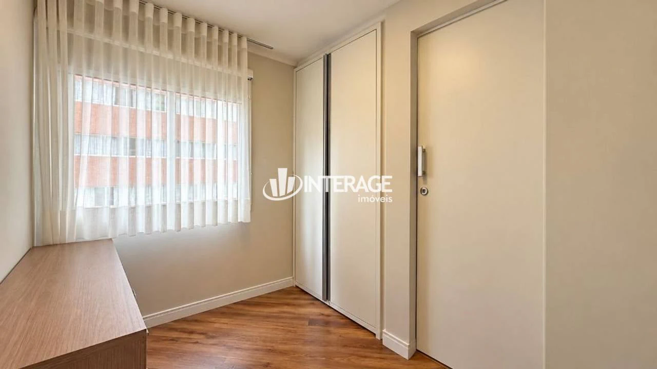 2-bedroom apartment with a private pool in Curitiba — photo 18
