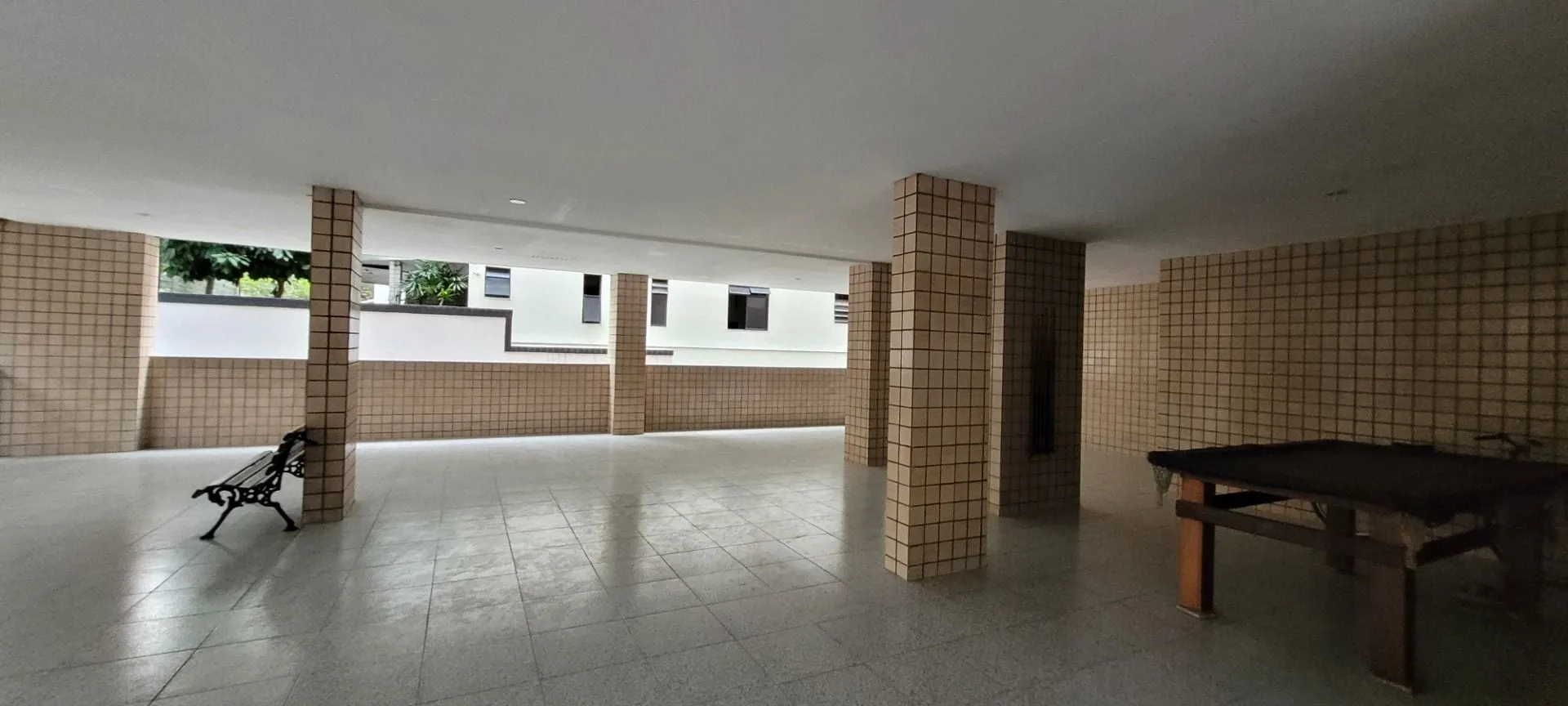 Квартира 96 м² з 2 спальнями та балконом — photo 25