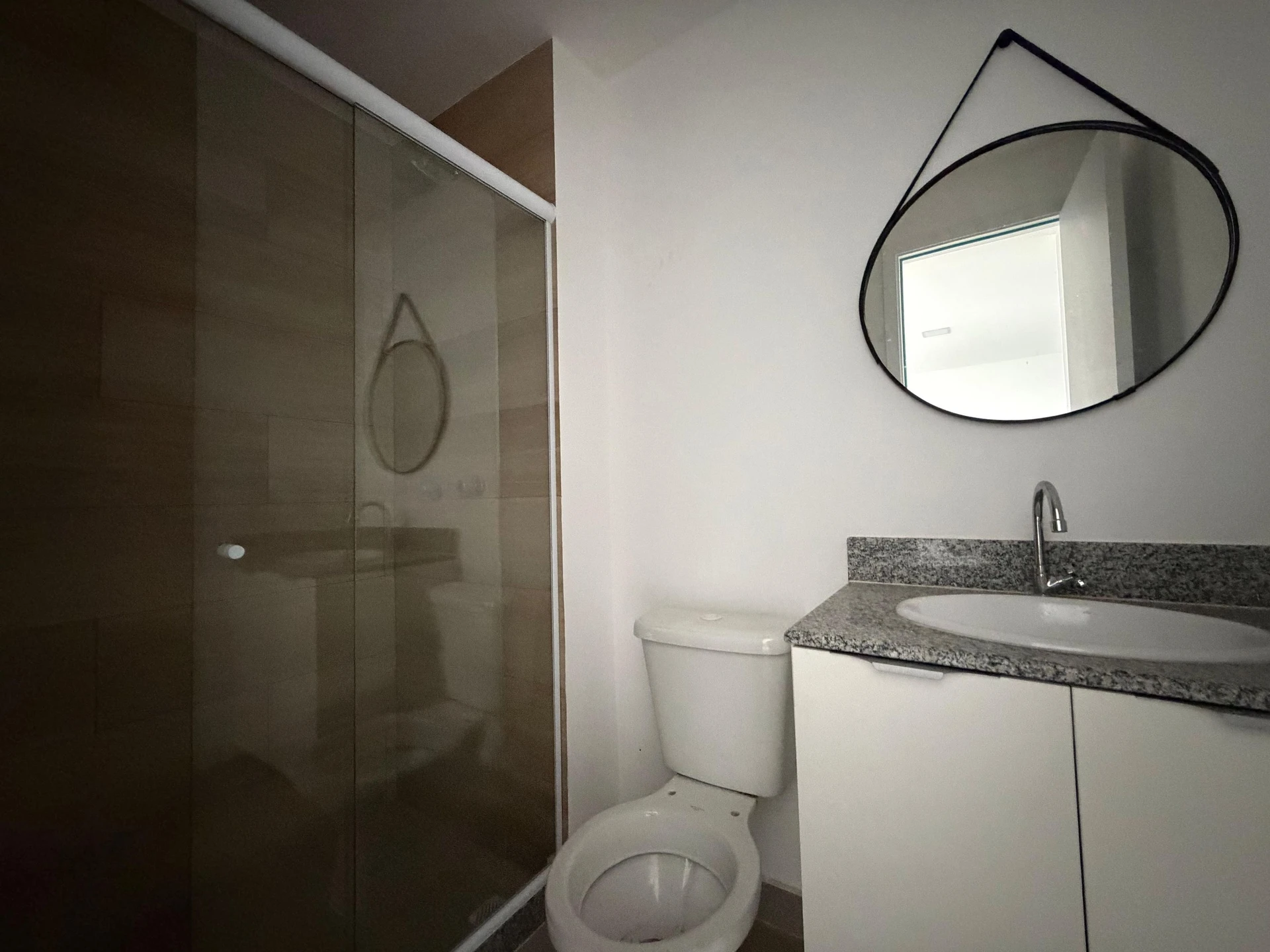 Apartamento amueblado de 1 dormitorio y cocina integrada — photo 23
