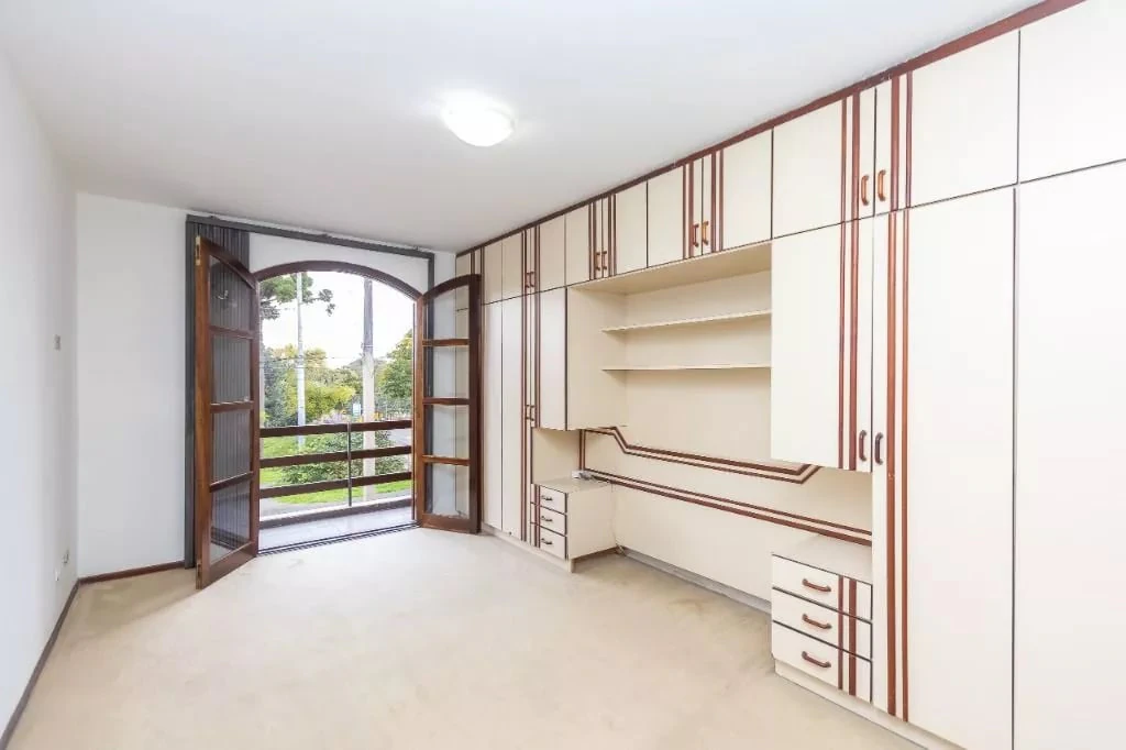 Two-story house with 3 bedrooms and 173 m², 2 parking — photo 3
