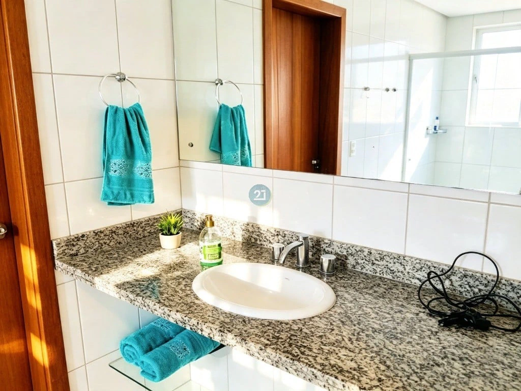 181 m² apartment with 3 bedrooms and mountain views — photo 25