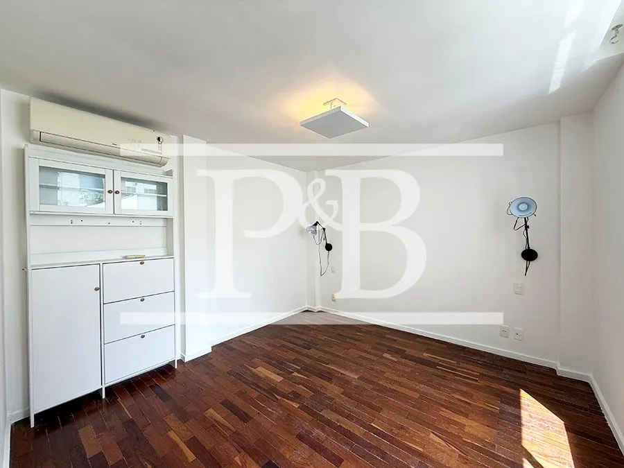 4-bedroom apartment with a walk-in closet in Rio de Janeiro — photo 27