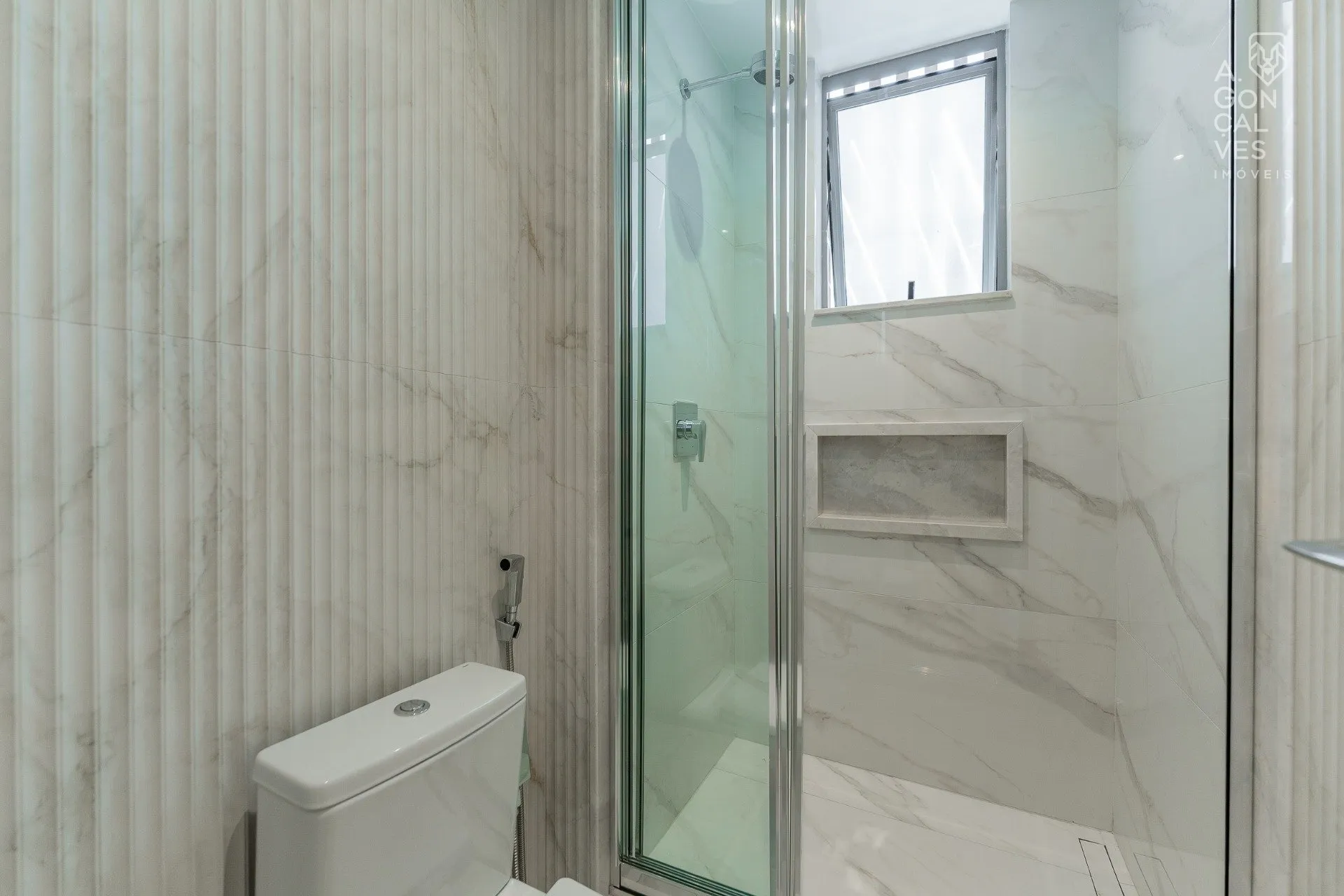 Furnished apartment with 3 suites and 257 m² — photo 6