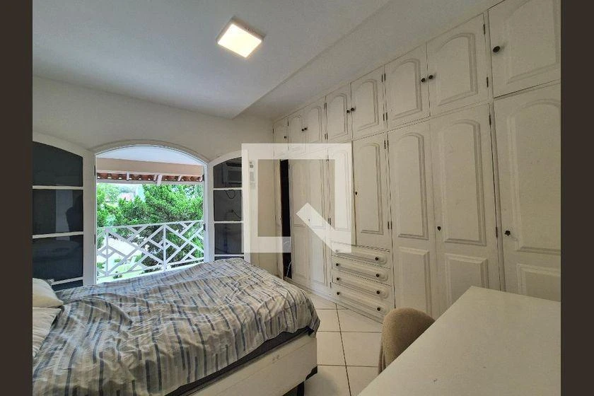 600 m² house with a washing machine and a home office — photo 4