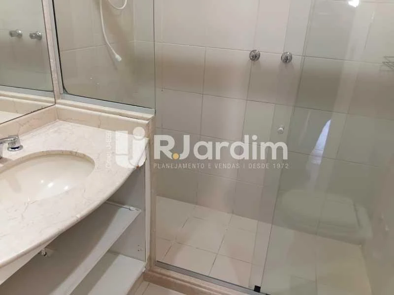 Apartamento de 3 quartos com cozinha separada e vaga — photo 3