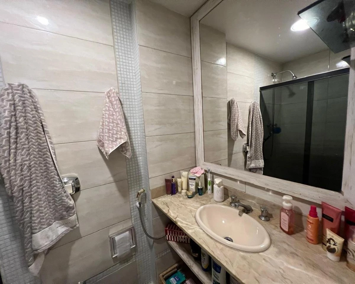 Furnished 170 m² apartment with 4 en-suite suites — photo 25