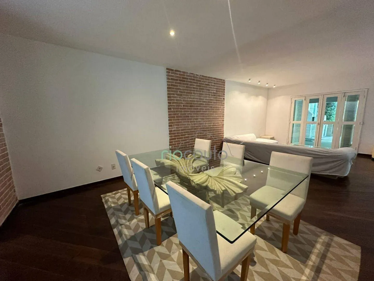 Casa com 5 quartos, 990 m² e 2 vagas, perto das janelas — photo 18