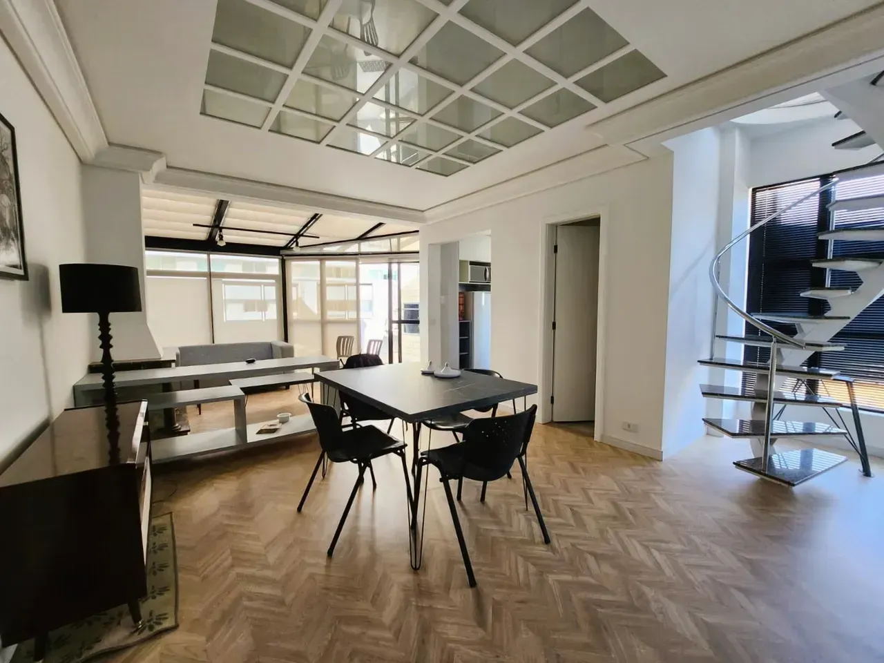 Furnished apartment, 84 m², with a walk-in closet — photo 23