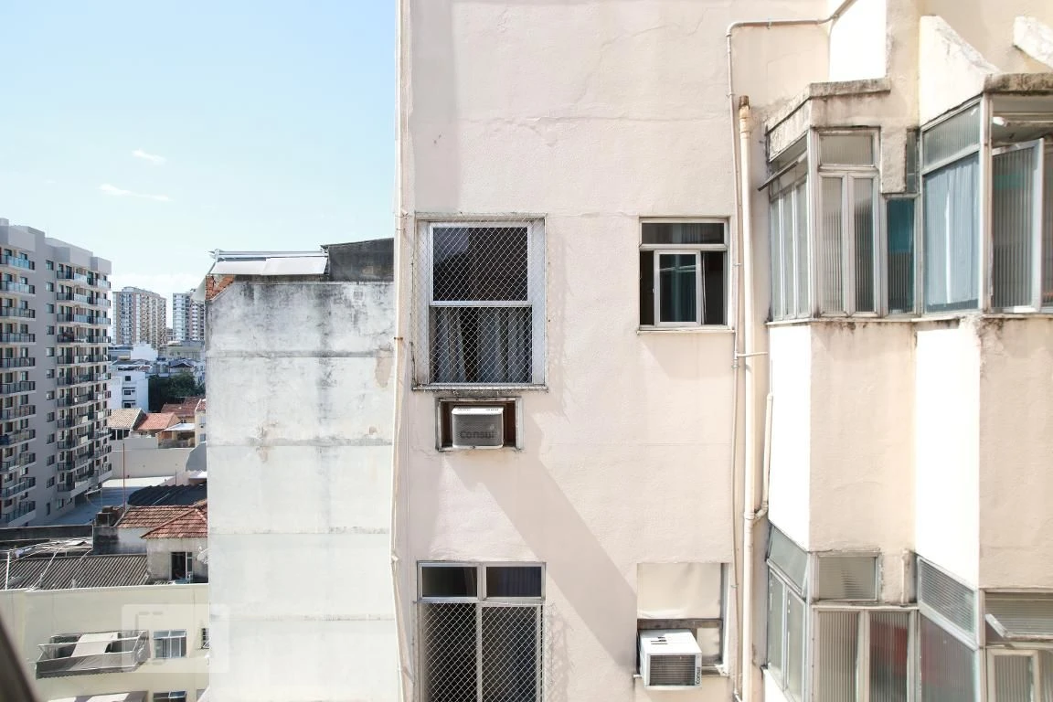2-bedroom apartment with a mountain view — photo 7