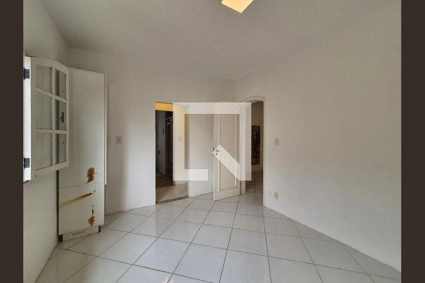 600 m² house with a washing machine and a home office — photo 23