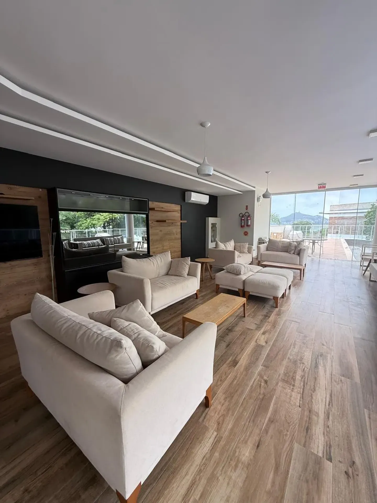 Furnished house, 263 m², with a water view — photo 6