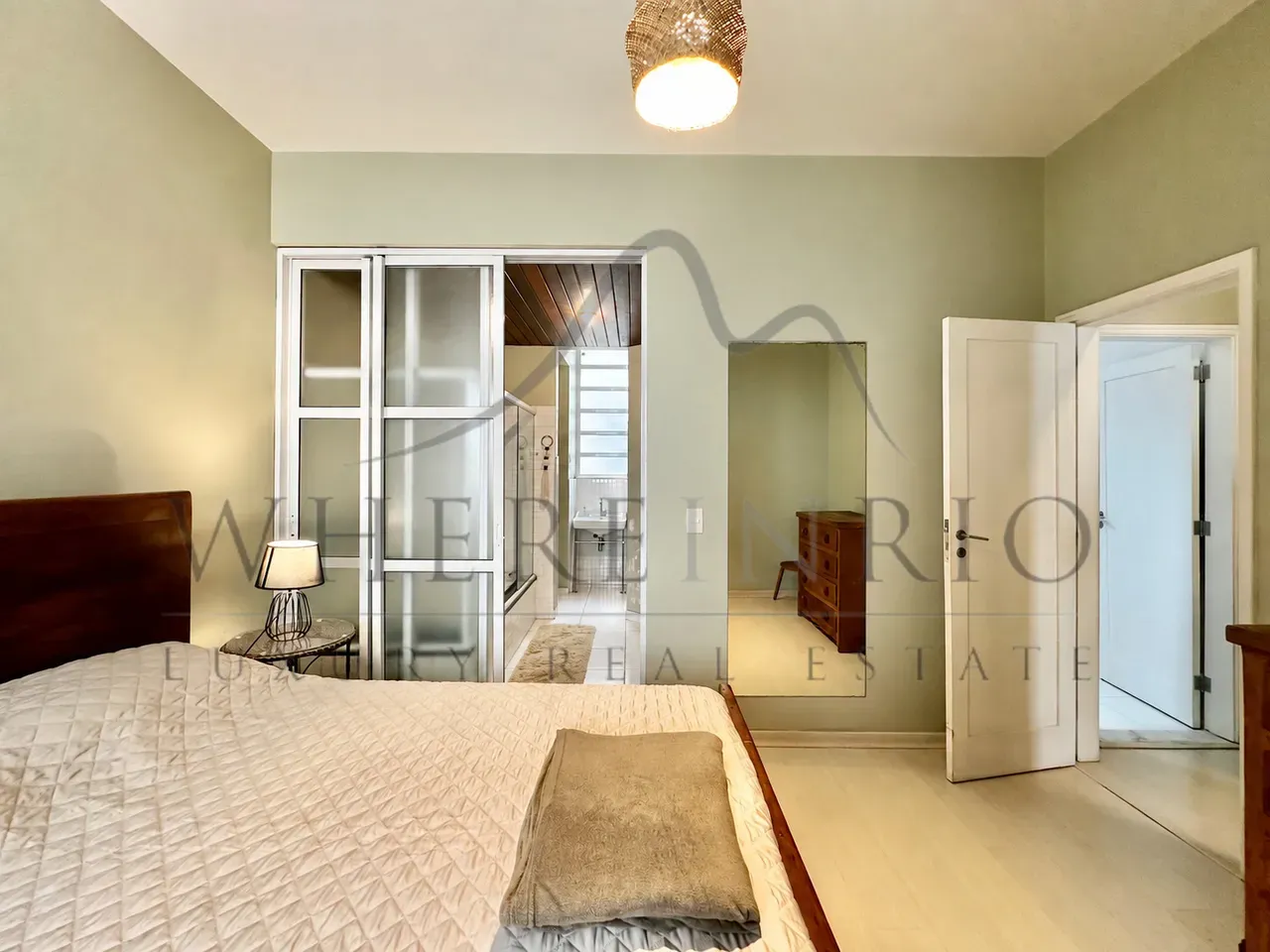 2-bedroom apartment with a bathtub in Rio de Janeiro — photo 16