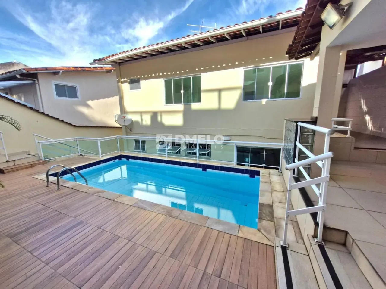 4-bedroom house with a bathtub in Rio de Janeiro — photo 25