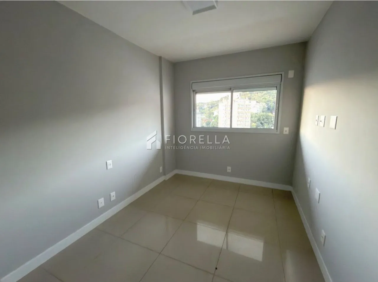 Apartment with balcony and open kitchen, 2 bedrooms — photo 15
