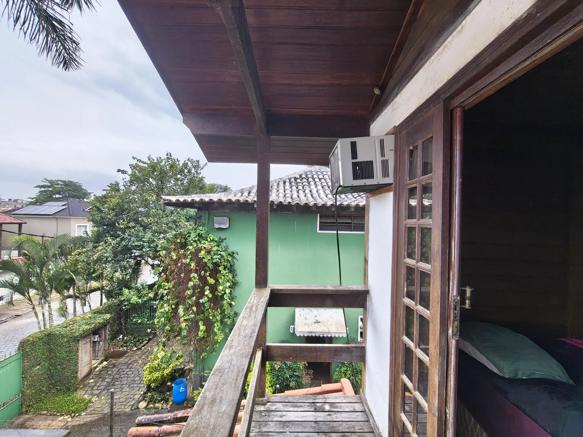 3-bedroom house with a walk-in closet in Rio de Janeiro — photo 20