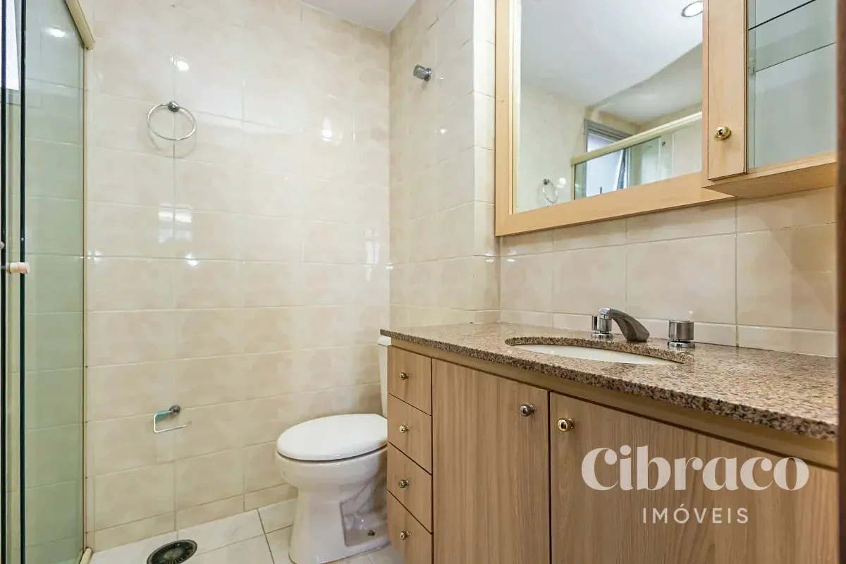 2-bedroom apartment with a home office in Curitiba — photo 15