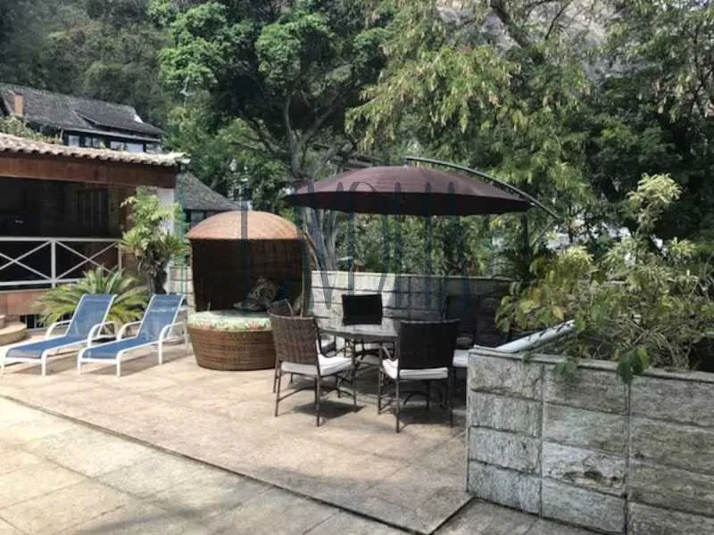 Furnished house with 6 bedrooms, 6 bathrooms and garden — photo 26