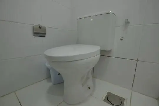 Квартира з 3 спальнями, у будинку є басейн — photo 33