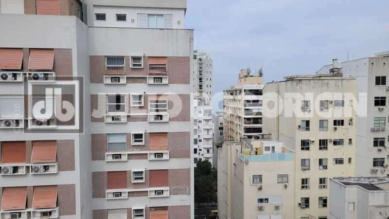 3-bedroom apartment with a suite and a balcony — photo 16