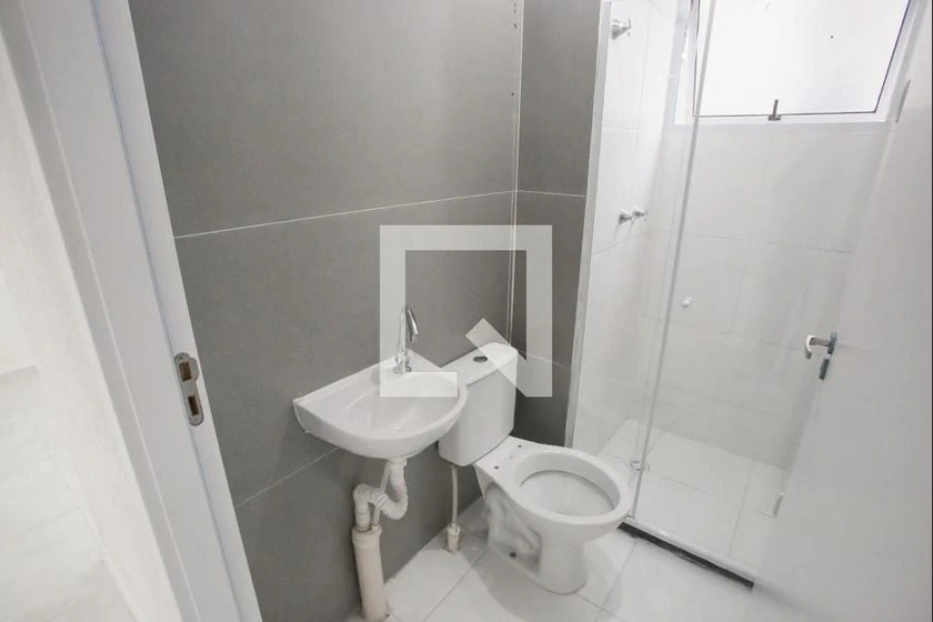 Невмебльована квартира 42 м² з 2 кімнатами та паркомісцем — photo 14