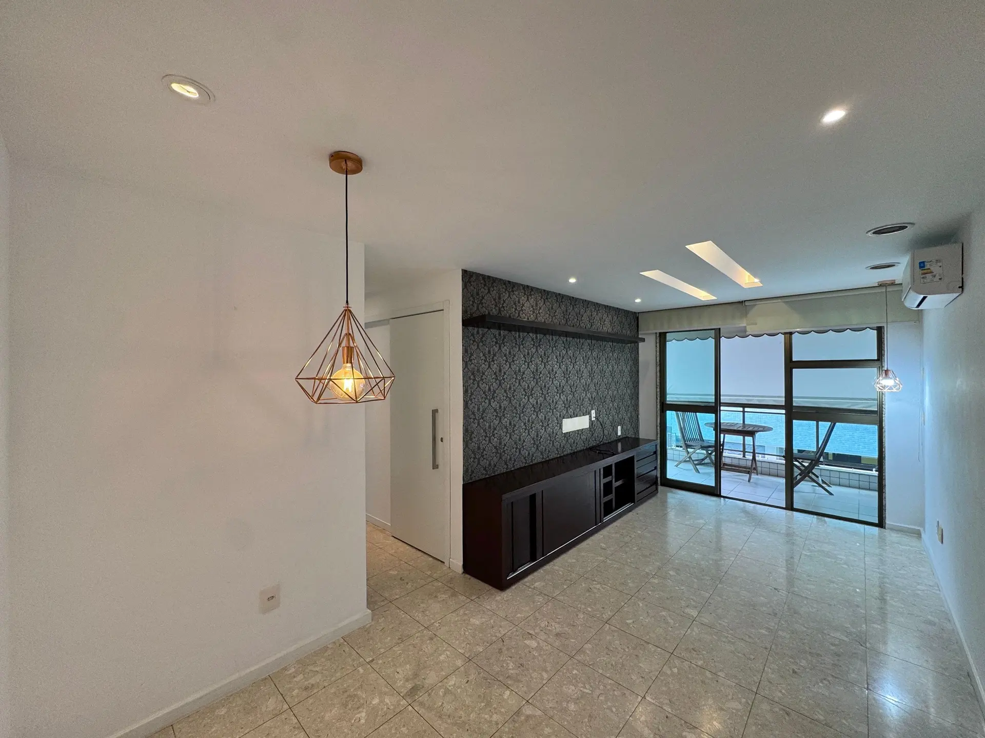 Apartamento mobiliado, 90 m², com varanda envidraçada — photo 7