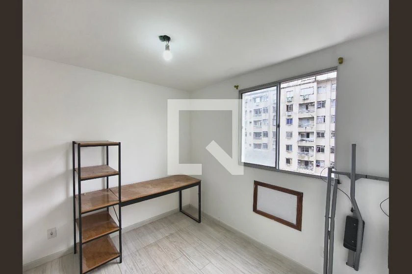 2-bedroom apartment in a building with a gym — photo 34