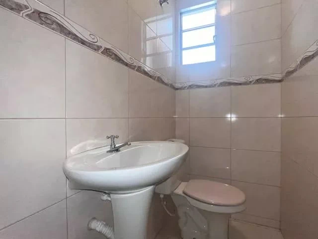 3-bedroom, 90 m² house in Curitiba — photo 17