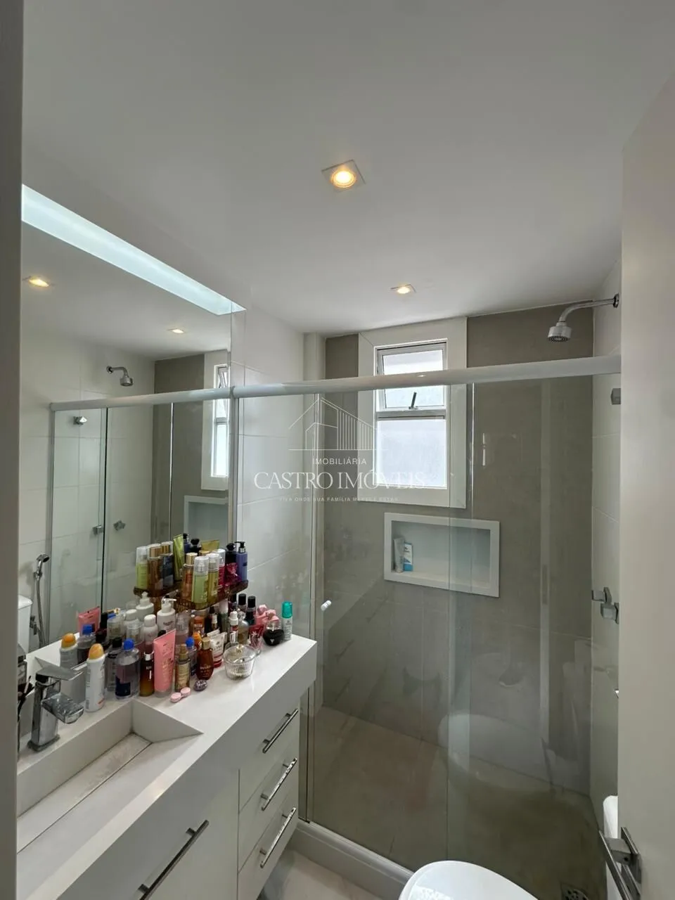 Furnished duplex house with 220 m² and 4 bedrooms — photo 9