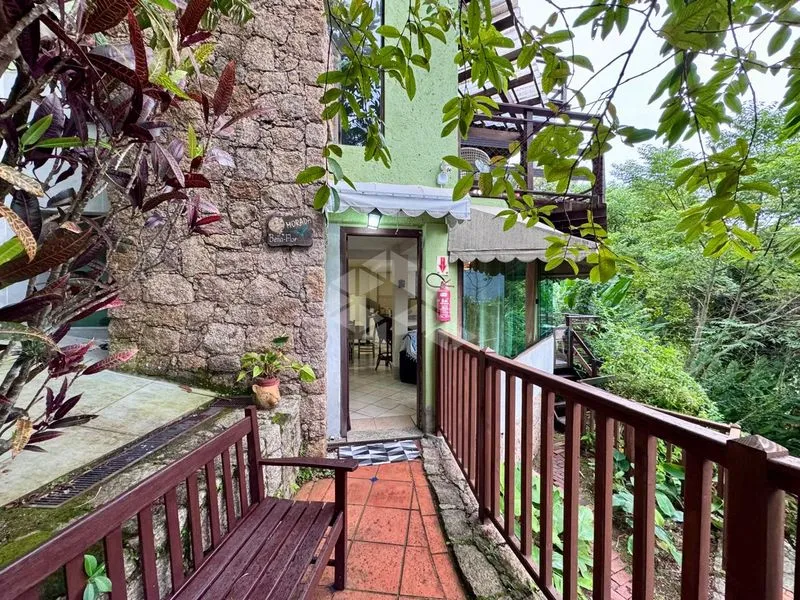 Furnished 45 m² loft with 1 bedroom and views