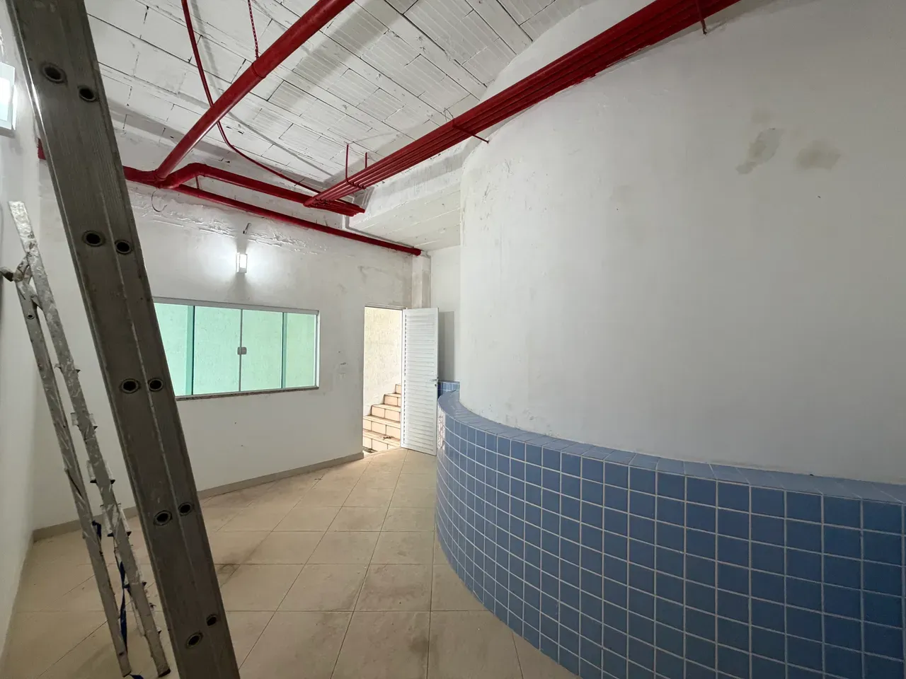475 m² house with 4 bedrooms and gas open-plan kitchen — photo 42