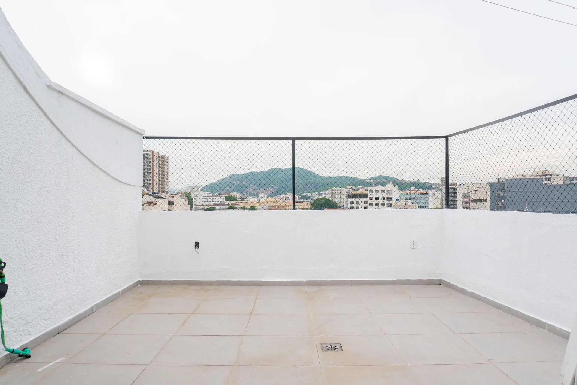 3 quartos e vista para as montanhas: apartamento de 120 m² — photo 60