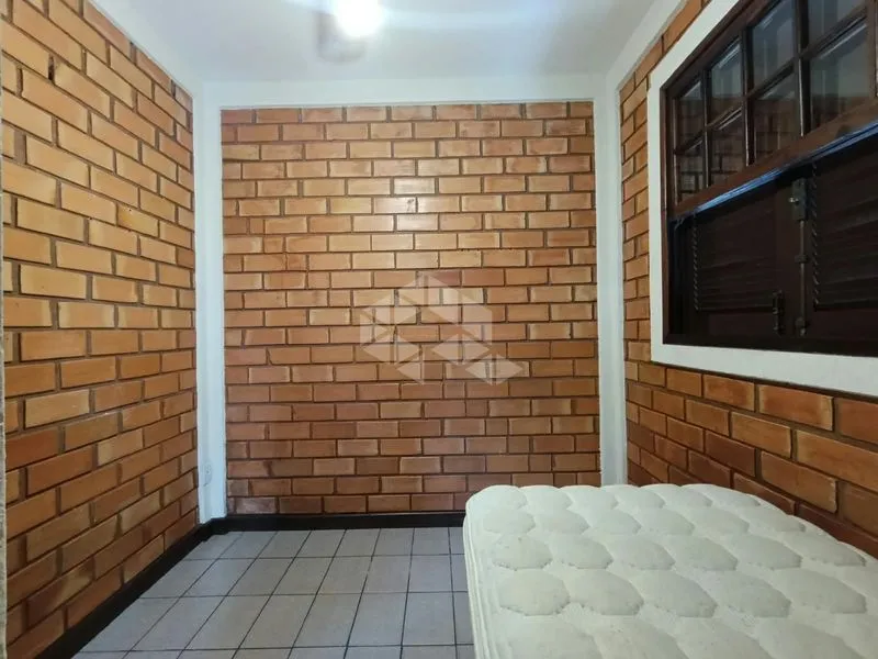 3-bedroom house with a garden — photo 18
