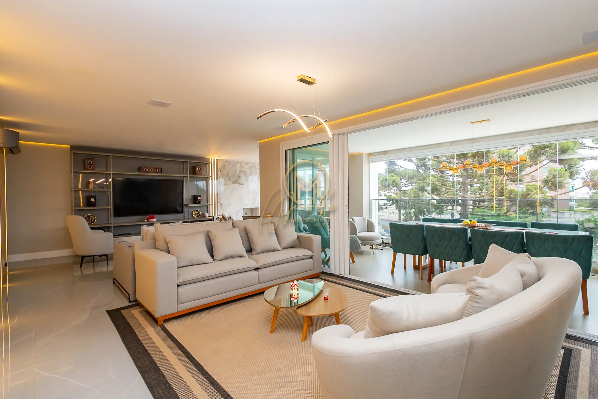 Furnished 462 m² apartment with 4 en-suite rooms — photo 50
