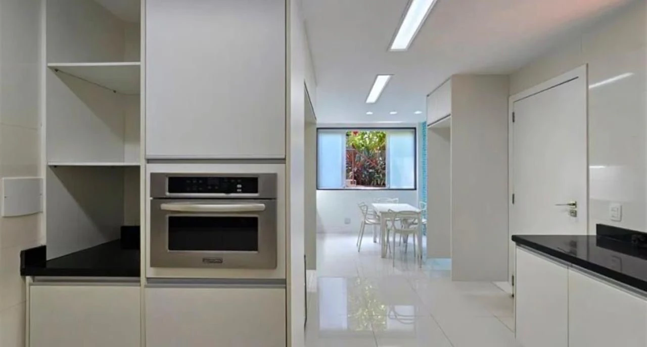 Casa de 5 quartos com 960 m² e 8 banheiros — photo 26