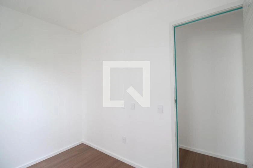 2-bedroom apartment in a building with a gym — photo 16