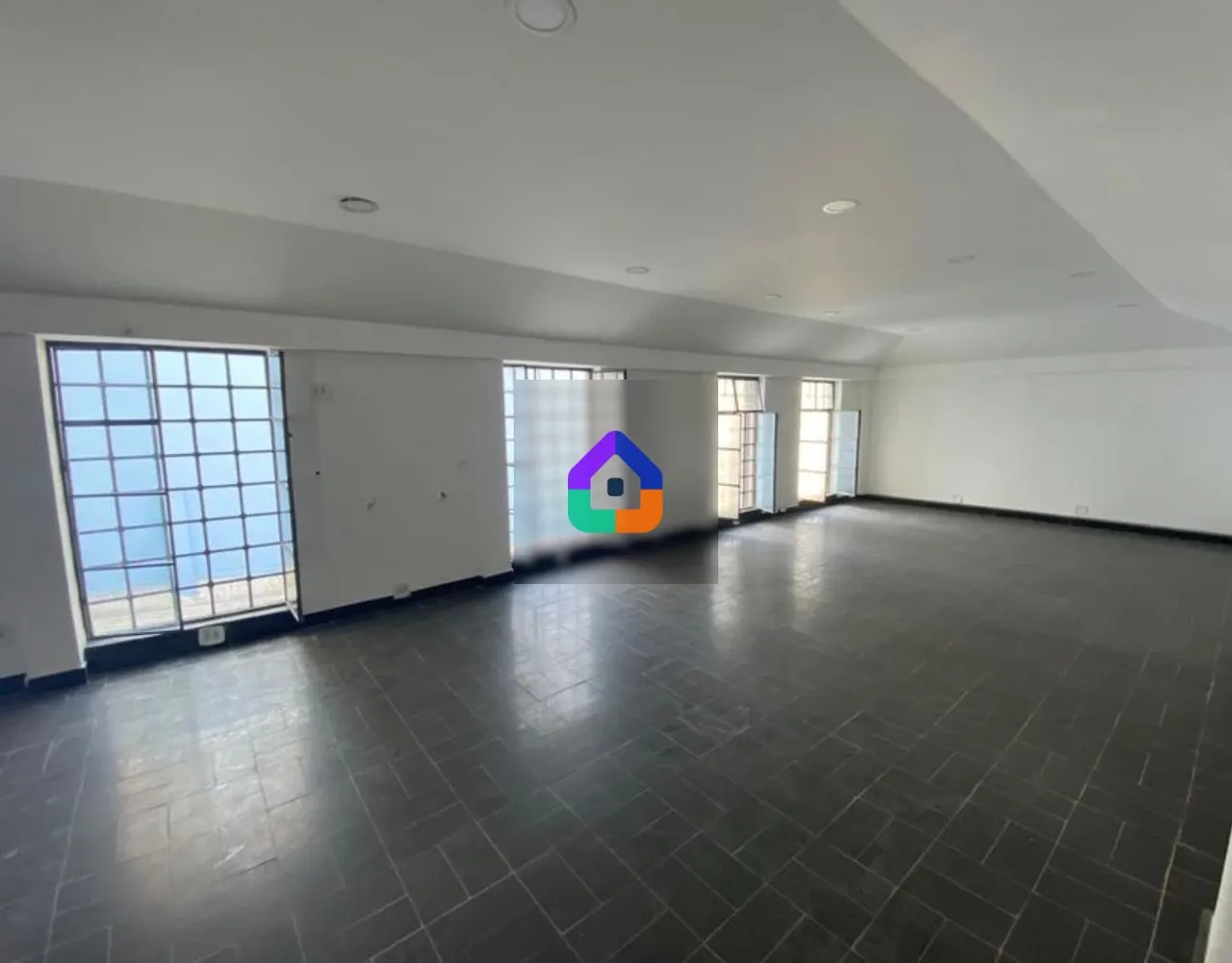 Casa comercial com 1 quarto e 5 banheiros — photo 3