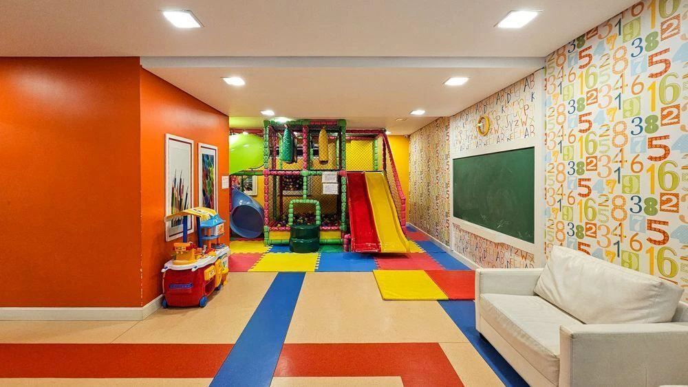 3-bedroom apartment with a washing machine — photo 46