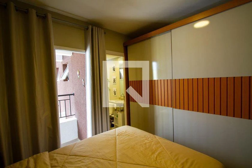 35 m² studio with a home office and a washing machine — photo 3