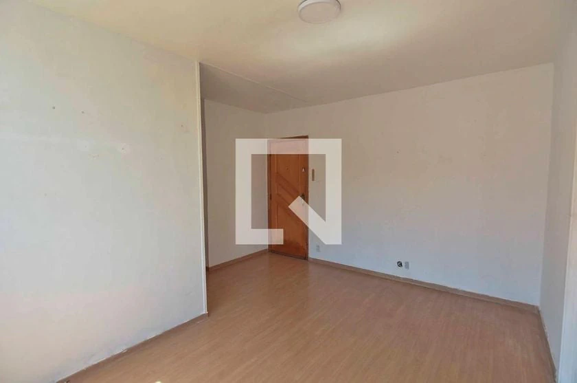 2-bedroom apartment with wood or laminate floors — photo 20