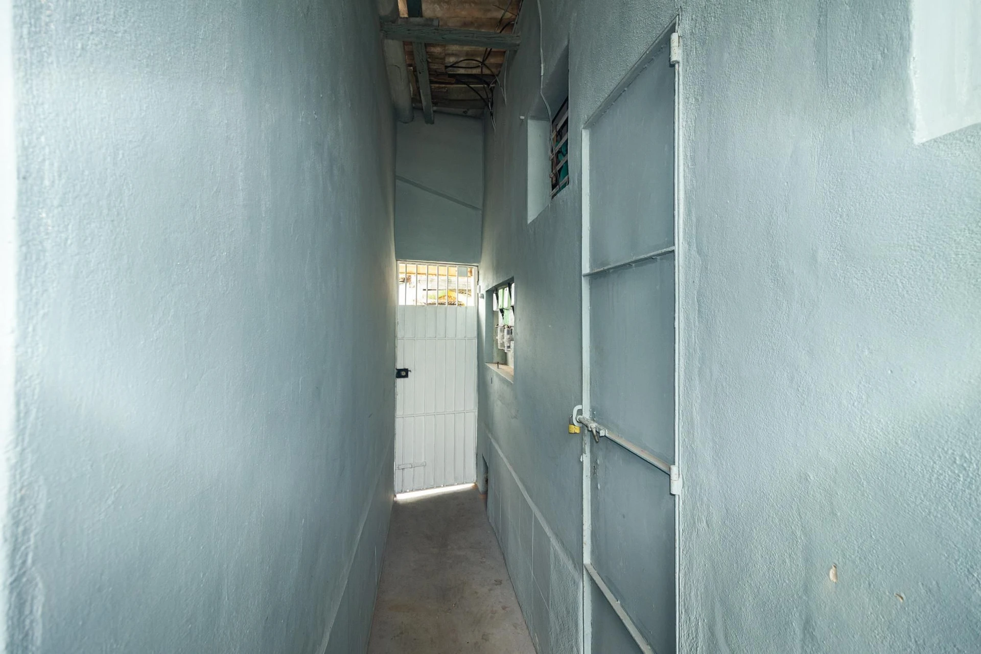 Unfurnished house with 1 bedroom and 1 bathroom — photo 27