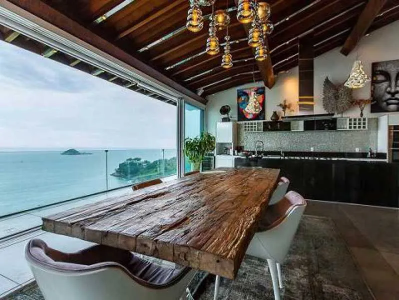 Furnished triplex house with open-plan kitchen and 5 baths — photo 5