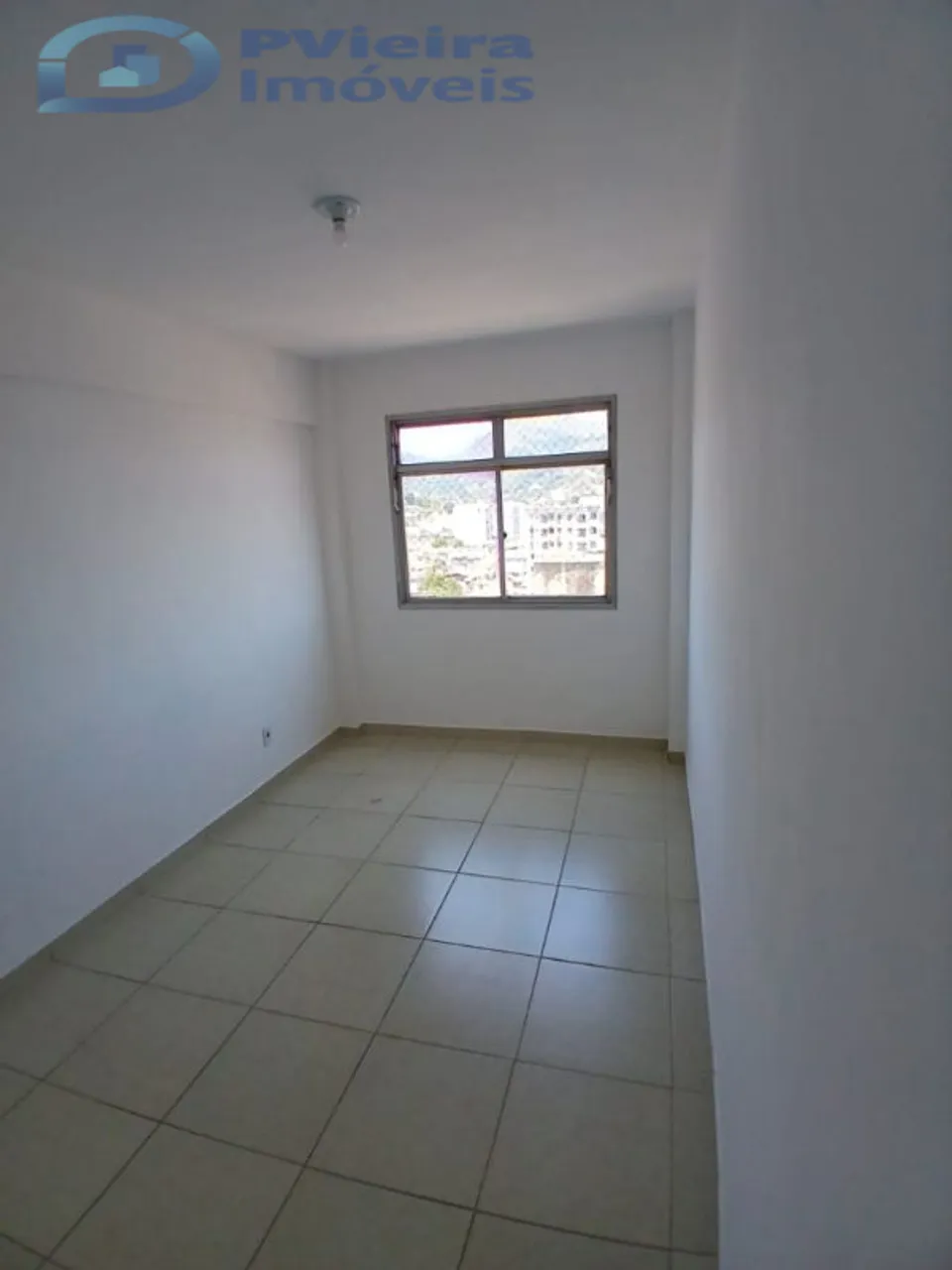 2-bedroom apartment with 1 parking spot and balcony — photo 15