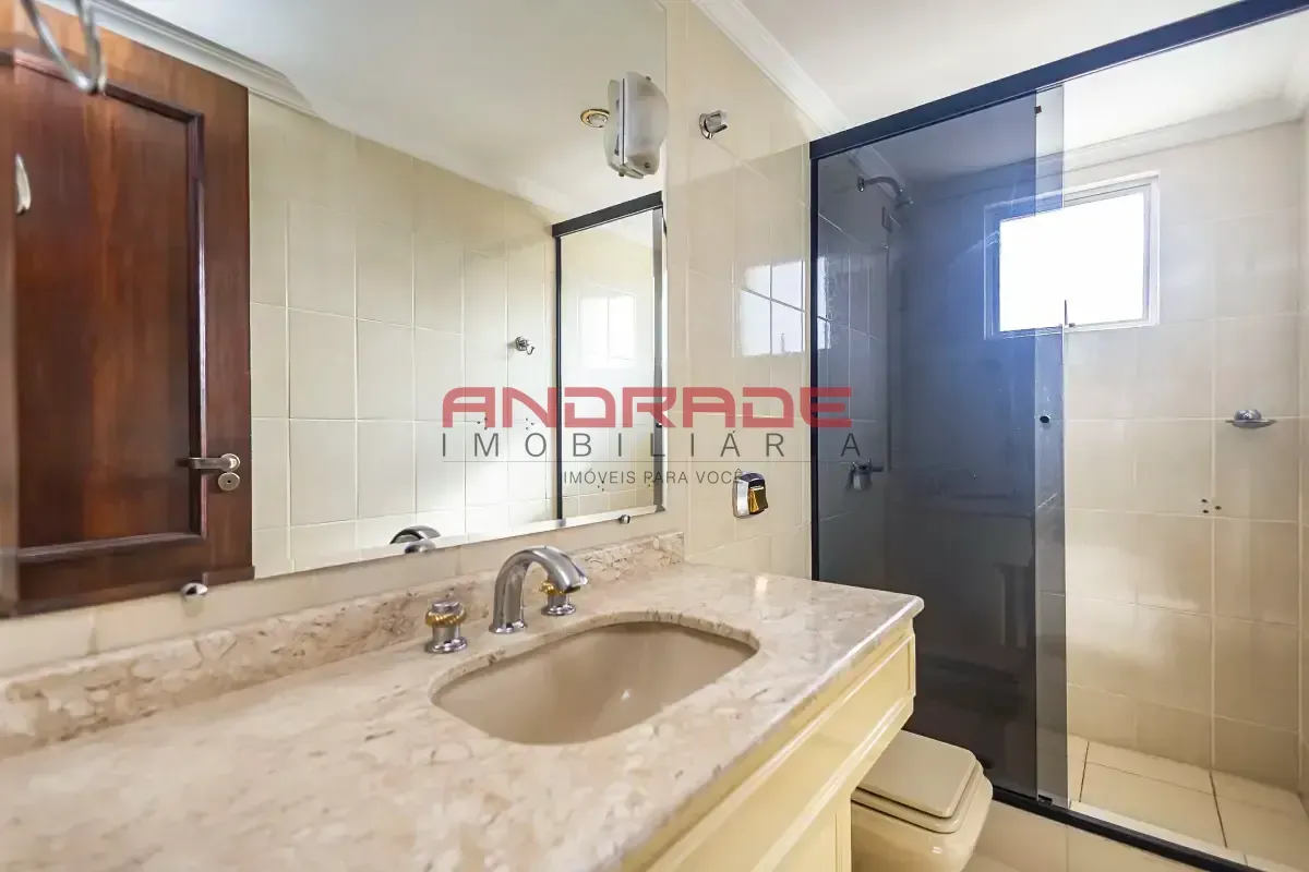 Unfurnished 3-bedroom apartment with 118 m² — photo 40